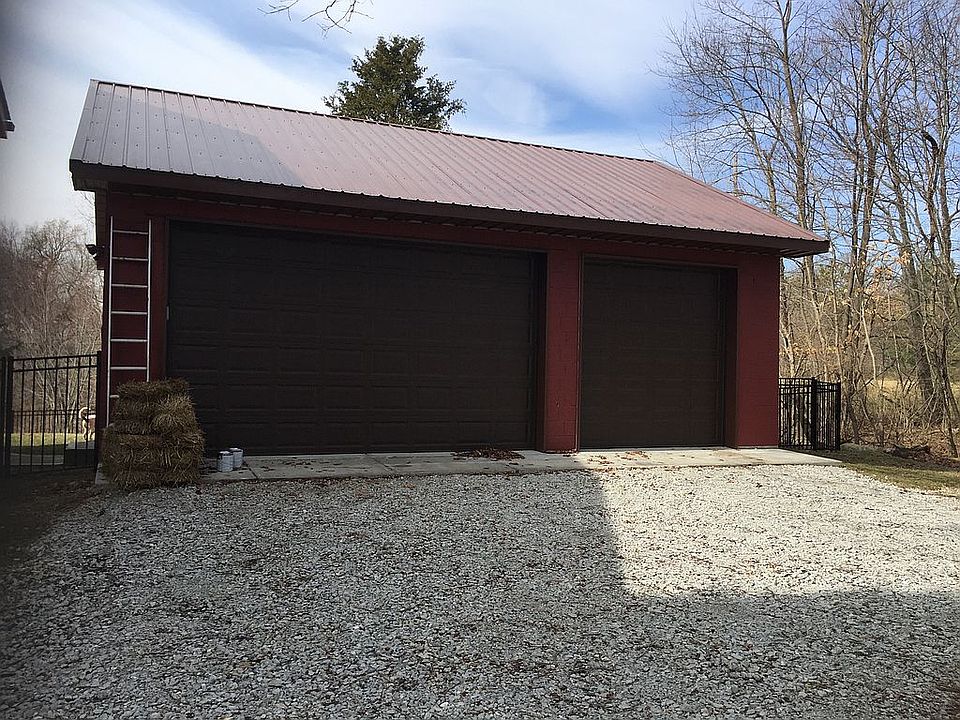 2nd image of 11506 River Dr W