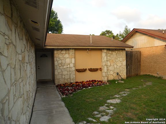 3rd image of 13222 Larkbrook Dr