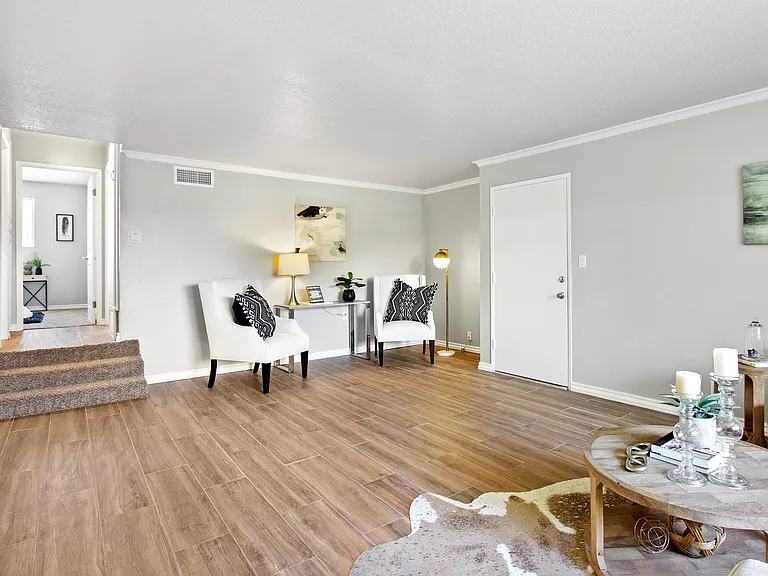 11555 Santa Gertrudes Ave — Photo 11