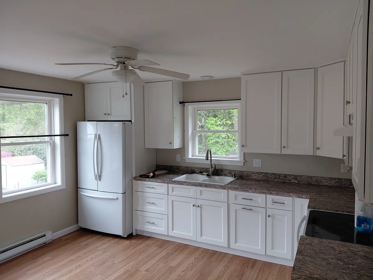 Building Photo - 227 Chace St #1