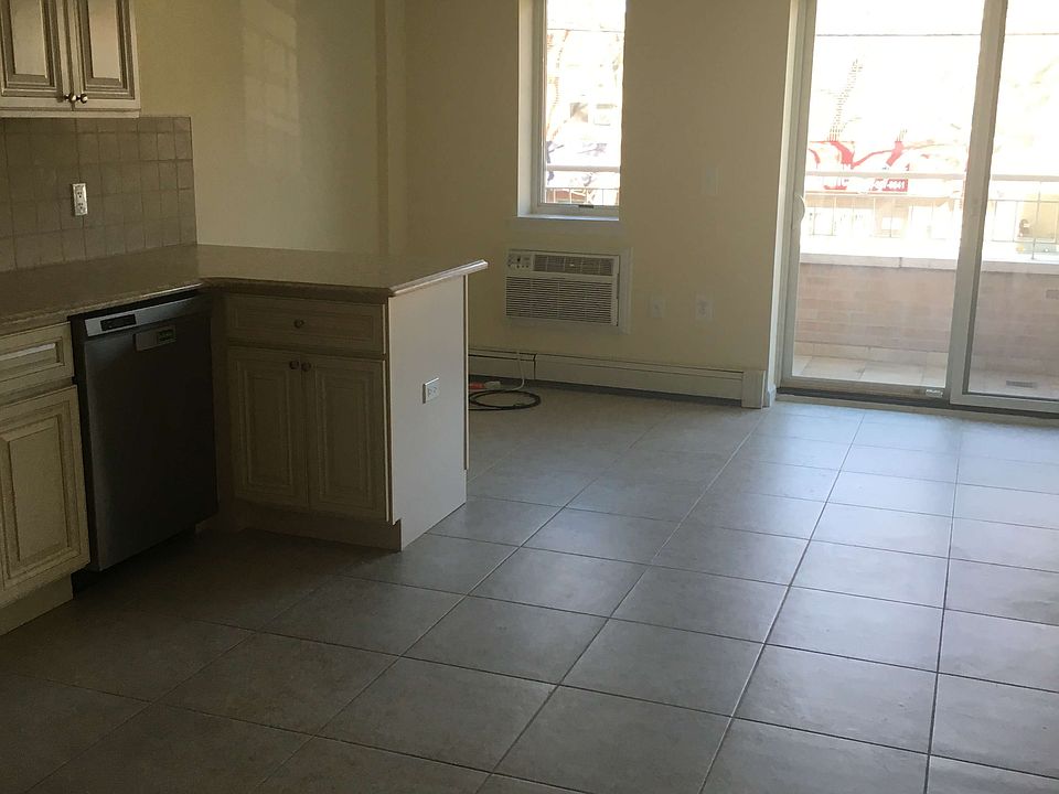 1st image of 2618 23rd Ave APT 2A