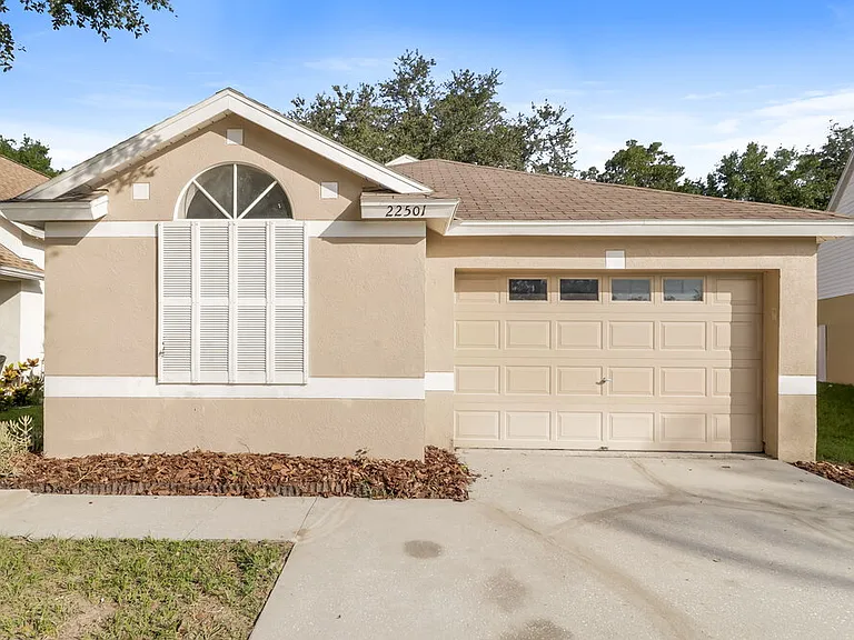 22501 Crows Nest Ct — Photo 1