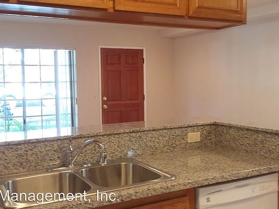 3rd image of 5238 Cartwright Ave APT 001