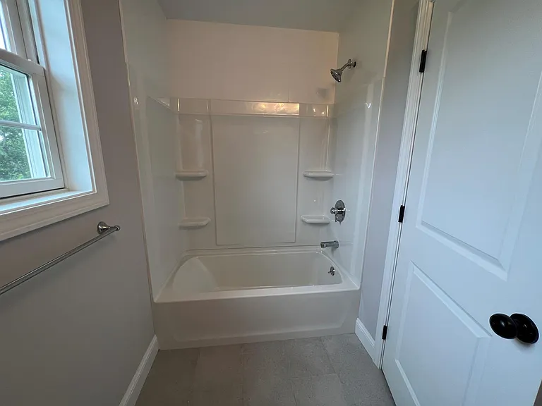 692 New Haven Ave #A — Photo 11