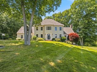 14 Greystone Ln, Hopkinton, MA 01748