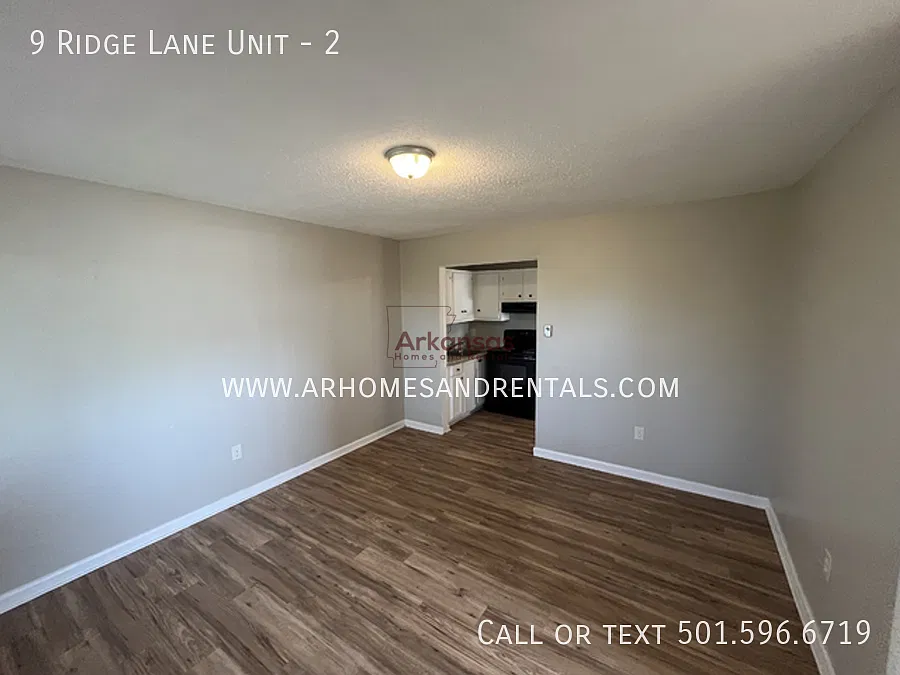 Pinnacle View Apts. | 2 Bedrooms | 1 Bathroom | 1/2 Off First Month's Rent — Photo 3