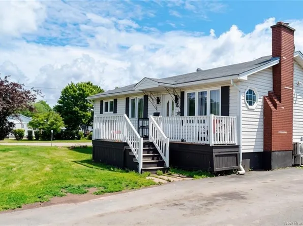 6 Magee Ave, Moncton, NB E1A 3H4