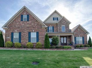 4 Forest Meadow Blvd, Huntsville, AL 35824