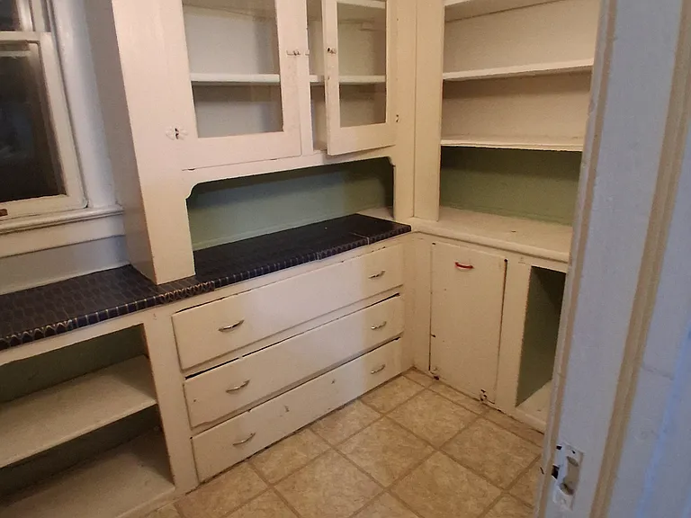 2529 Holmes St — Photo 15