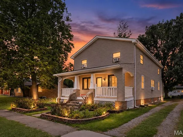 407 E 4th St, O'Fallon, IL 62269