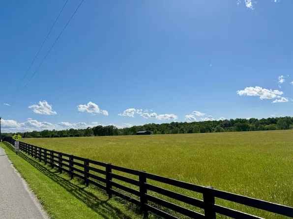 12 Flatwoods Rd, Nancy, KY 42544