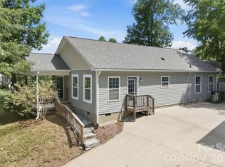 253 Brooklyn Ln, Asheville, NC 28803