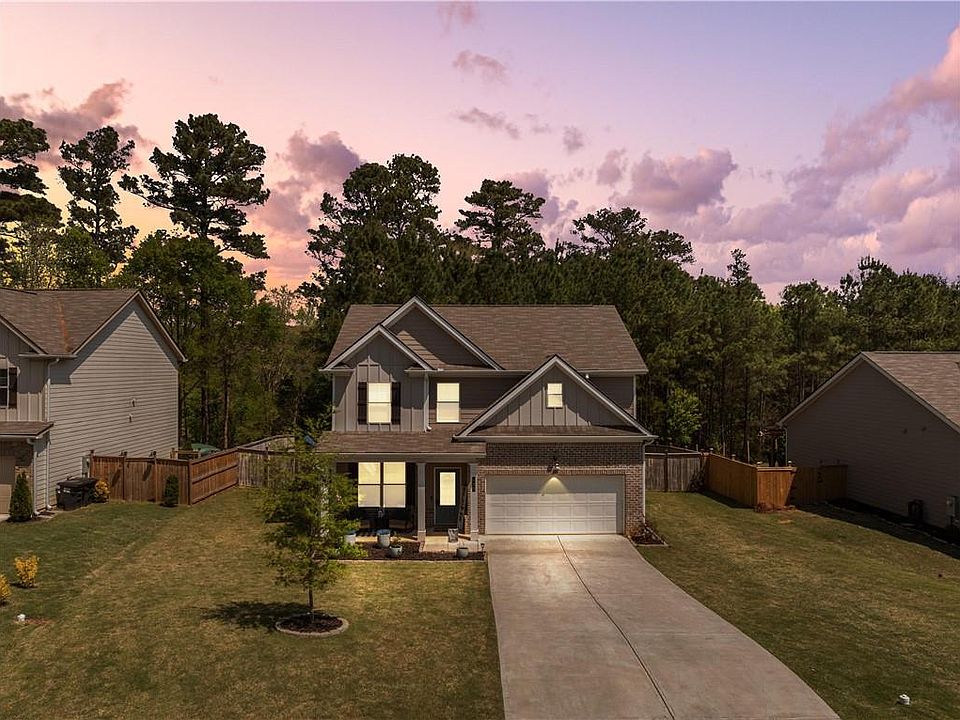1st image of 405 Crowley Dr