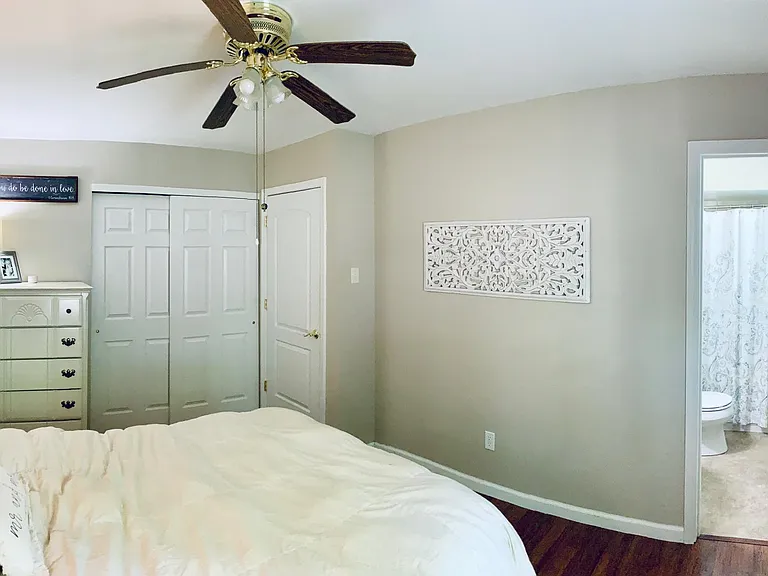 421 Lee Dr — Photo 15