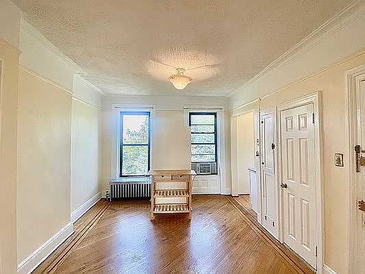 5th image of 227 17th St #3A