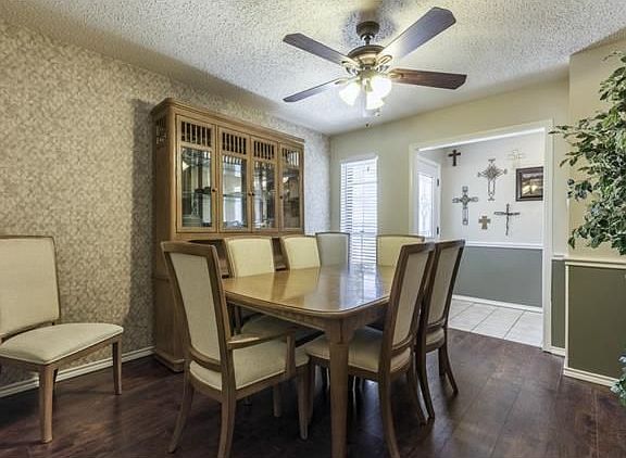 4th image of 903 Shelley Dr