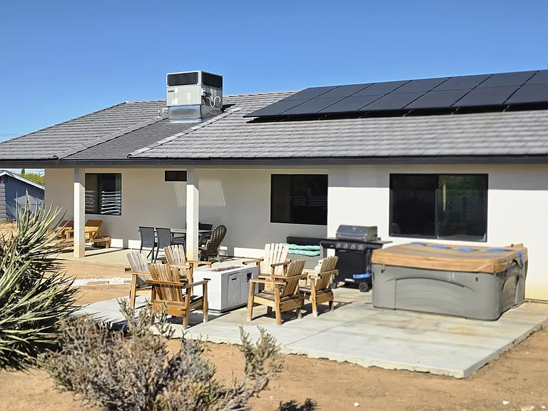 8160 Palomar Ave — Photo 4