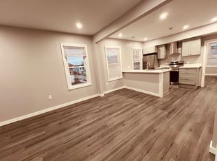 635-639 Elm St #3R, Woonsocket, RI 02895