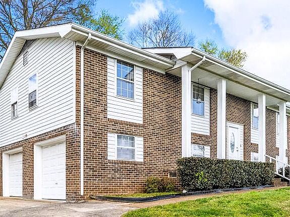 2nd image of 111 Edgewood Cir