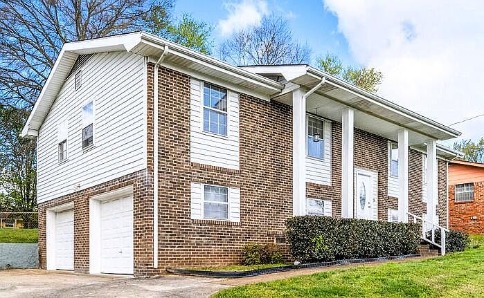 1st image of 111 Edgewood Cir