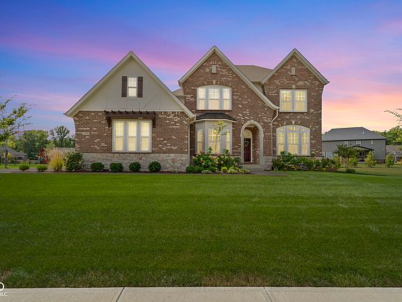 2nd image of 11078 Portage Woods Dr