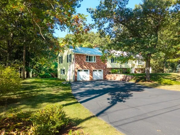 5 Pomeroy Rd, Andover, MA 01810