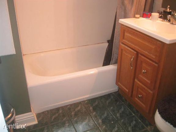 5th image of 2054 N Whipple St APT 1