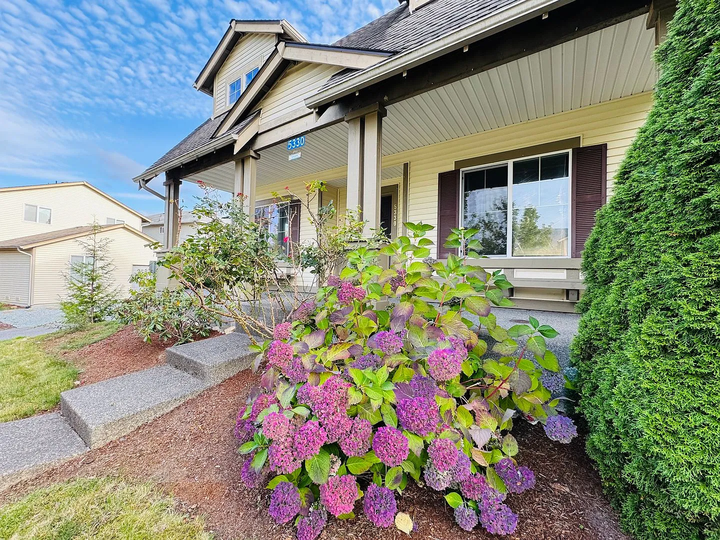 Skagit Highlands, 3 Bed, 2.5 Bath, Plus Bonus Room — Photo 2