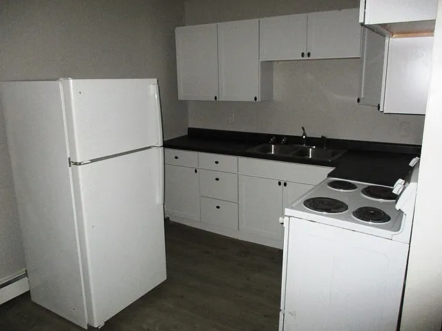 2 bed, $940 — Photo 2