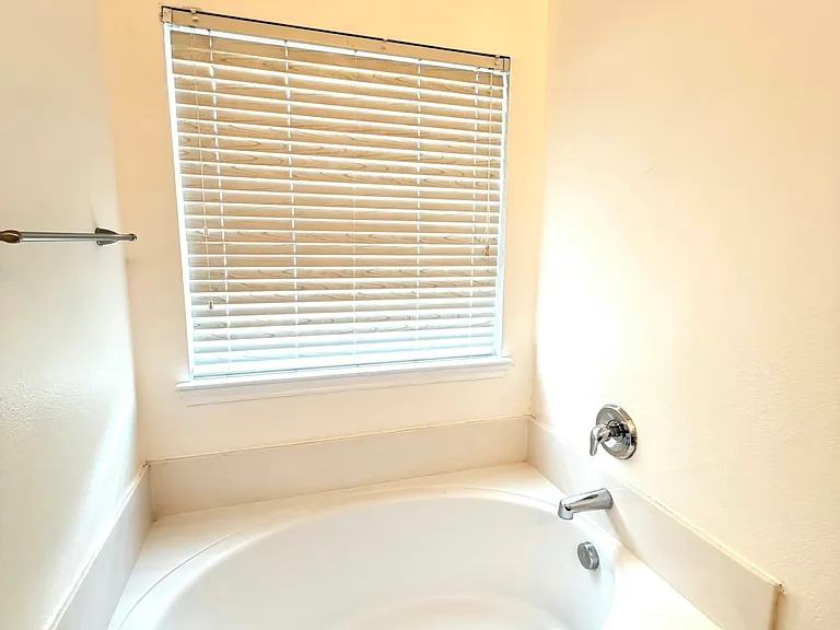 Bathroom - BathTub