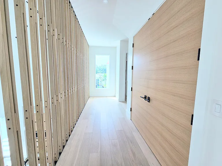Roberts Bay Ln — Photo 24