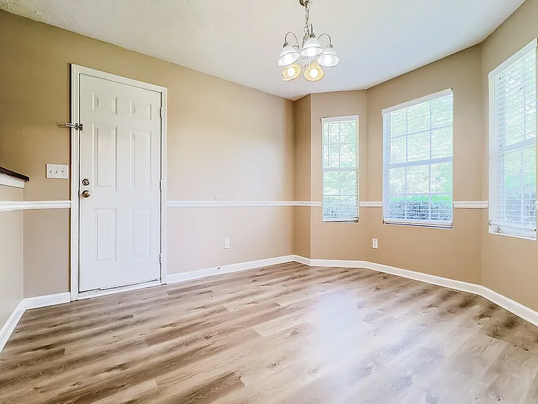 1116 Kramden Ct — Photo 5