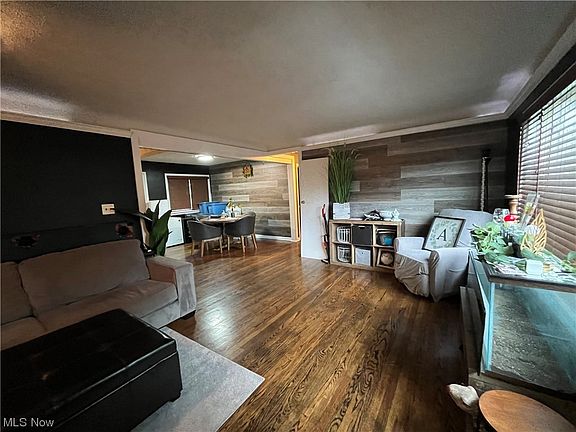 5th image of 161 Talbot Dr