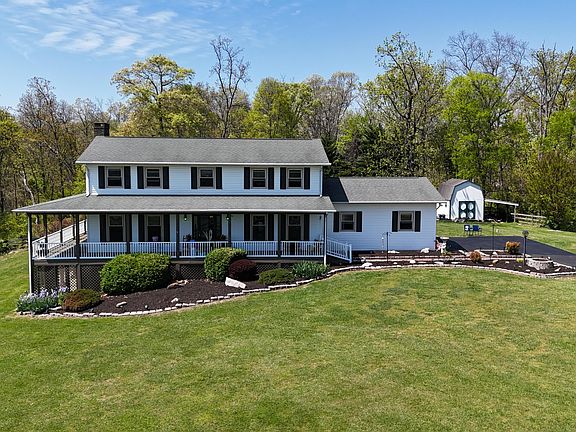 3rd image of 539 Morie Rd