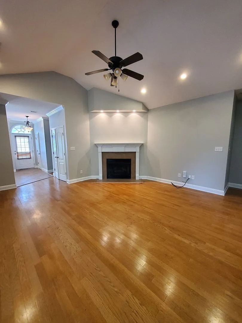 Building Photo - 3815 Napa Dr