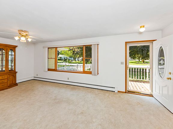 3rd image of 230 Cedar Ln