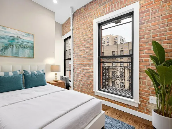 140 East 17th Street image 7 of 17