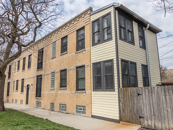 3rd image of 2920 W Schubert Ave #1