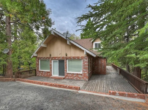 556 Pioneer Rd, Lake Arrowhead, CA 92352