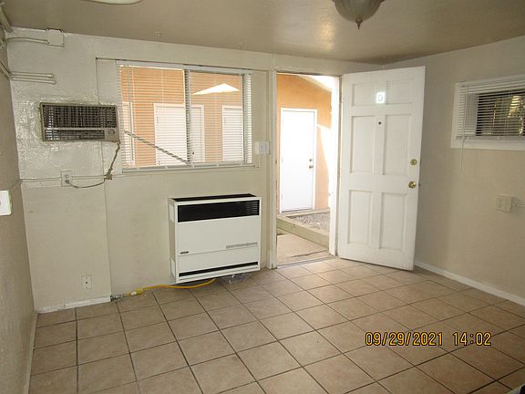 2nd image of 1511 Gold Ave SE #D