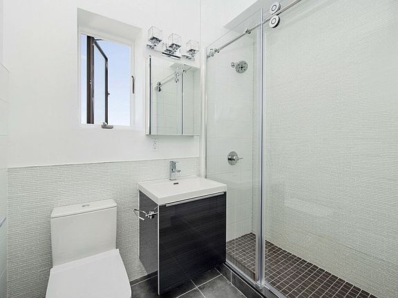 3rd image of 225 Avenue M APT 3