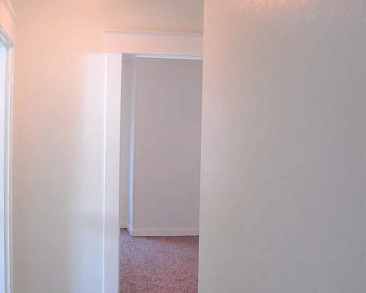 1032 NE Madrona St — Photo 8