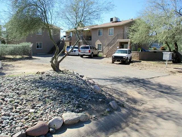 Building Photo - 1551 E Christy Dr #4