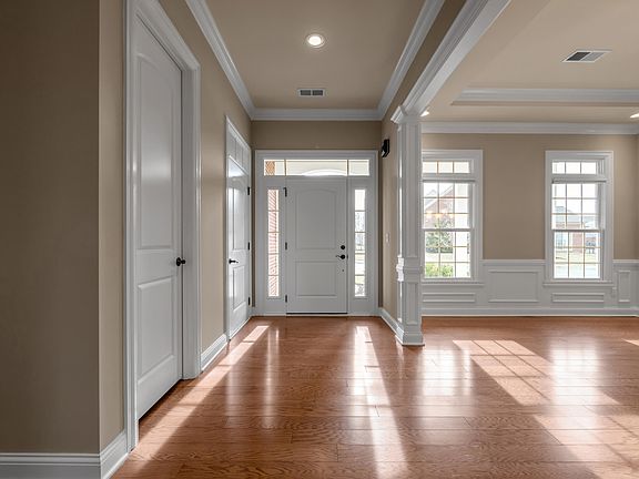 4th image of 3846 Wentworth Pl