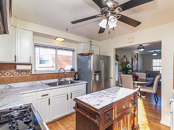 4th image of 304 Dalton Ave
