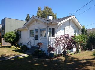 2756 Belvidere Ave SW, Seattle, WA 98126