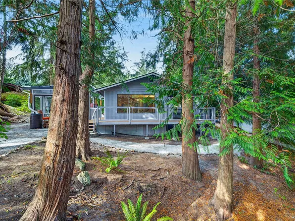 611 Wanapum Drive, La Conner, WA 98257
