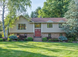 8 Marguerite Ln, Towaco, NJ 07082