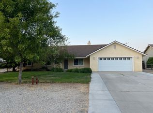 17960 Swaps Ct, Tehachapi, CA 93561
