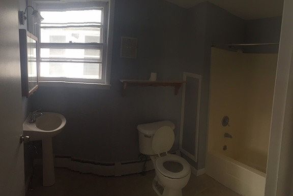 5th image of 45 N Main St APT 1